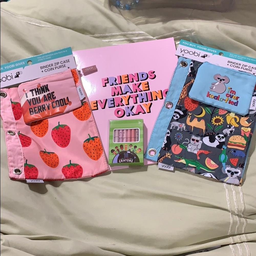Berry Cool Pouch Set